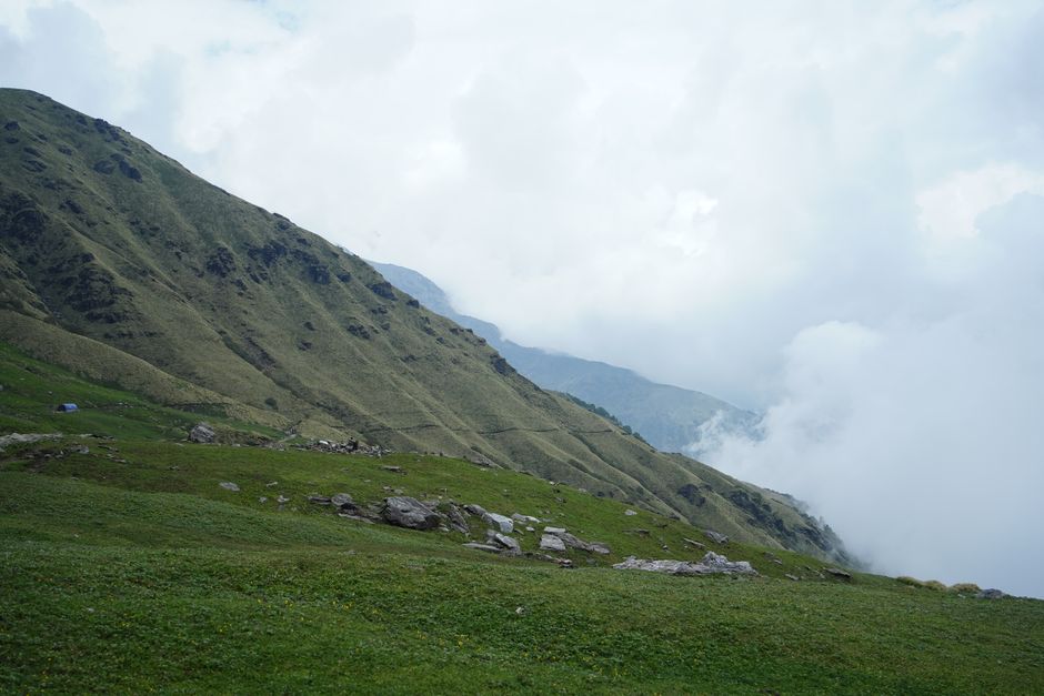 Valley of Flowers Trek 2026: Best Time, Itinerary, Cost & Complete Guide